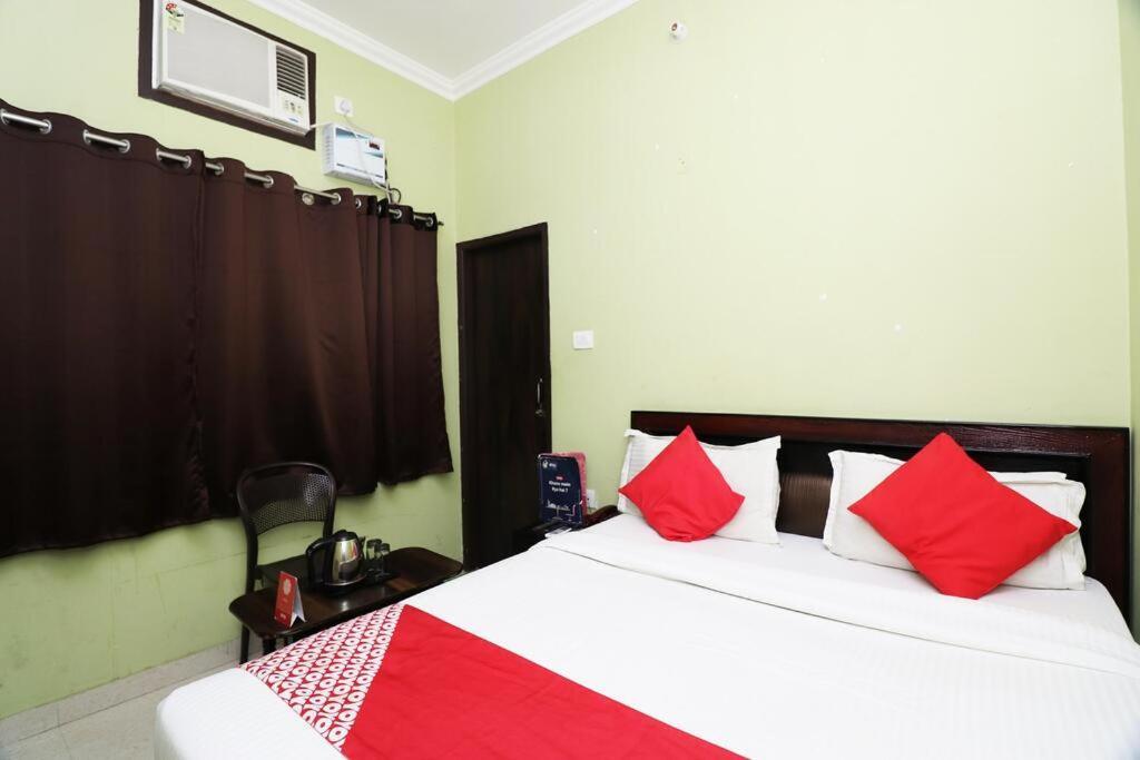 Hotel Blue Star Varanasi Ngoại thất bức ảnh