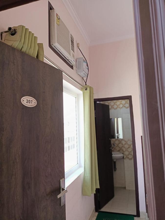 Hotel Blue Star Varanasi Ngoại thất bức ảnh