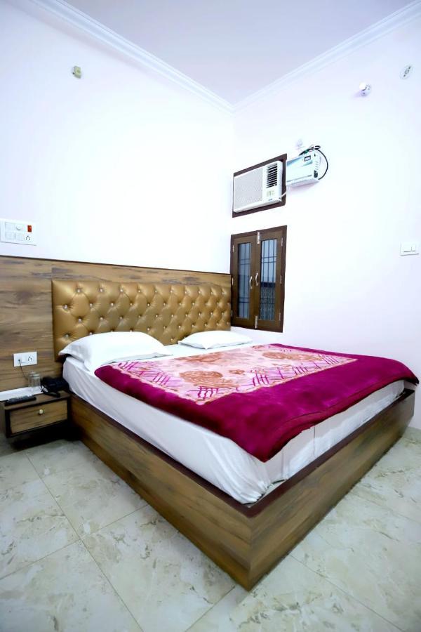 Hotel Blue Star Varanasi Ngoại thất bức ảnh