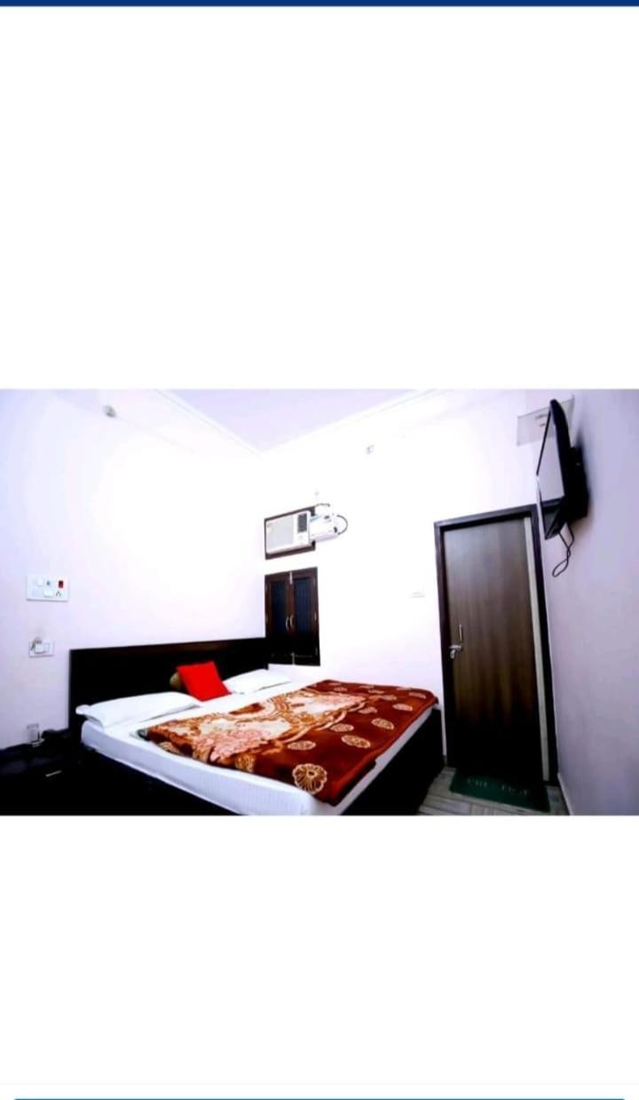 Hotel Blue Star Varanasi Ngoại thất bức ảnh